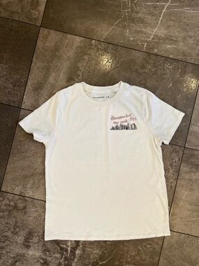 Abercrombie White Graphic Crew T‑Shirt size 9/10